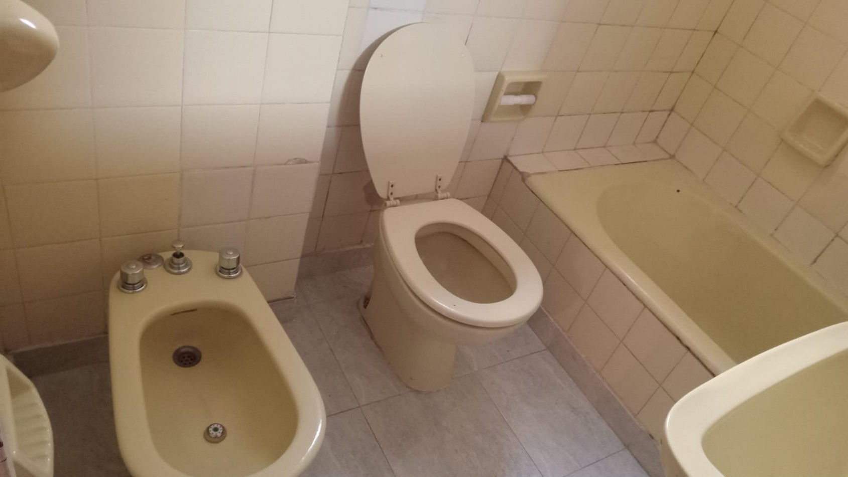 54  e/ 2 y 3 -  DEPARTAMENTO EN ALQUILER 3 DORMITORIOS 