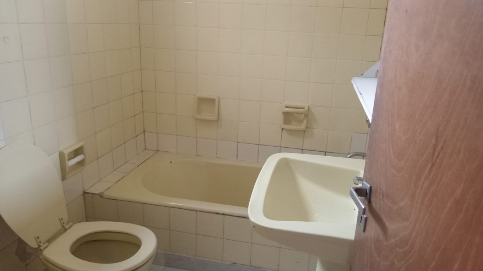 54  e/ 2 y 3 -  DEPARTAMENTO EN ALQUILER 3 DORMITORIOS 