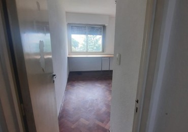 EXCELENTE DEPARTAMENTO EN  VENTA 58 ESQ 7 -   2 DORMITORIOS 