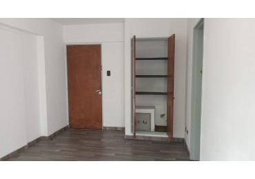 13 Y 49 - OFICINA EN ALQUILER - ZONA TRIBUNALES 