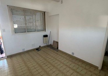 51 esq 8 - depto con terraza privada- centro de la ciudad